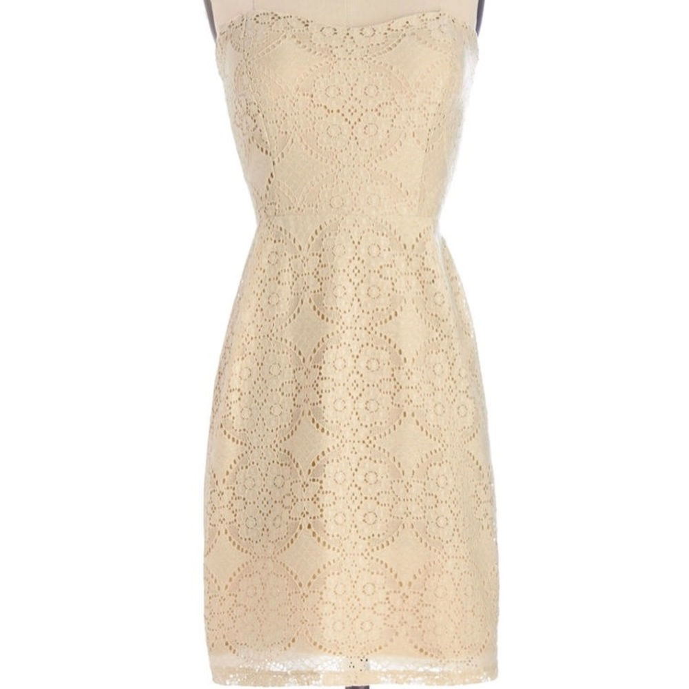 NWOT Cream eyelet sweetheart dress